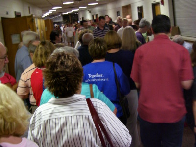 Fans waiting for John Sandford